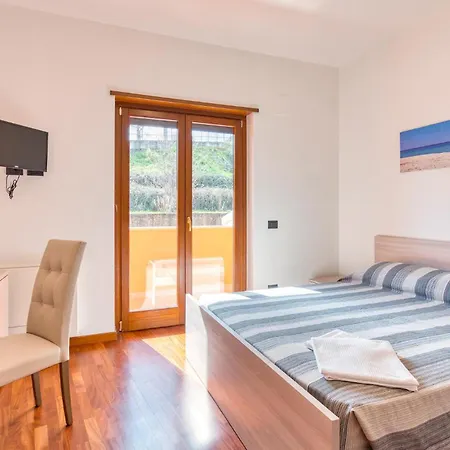 Del Borgo * Marano Marchesato