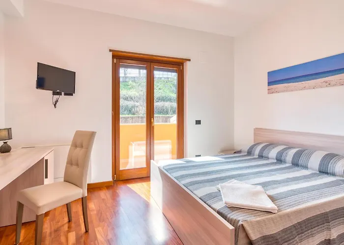 Del Borgo * Marano Marchesato